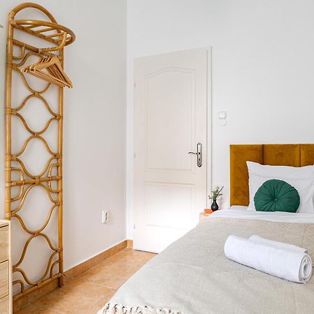 Jungle Aesthetics Downtown Apartman Aircon And Garage Parking Budapesta Exterior foto