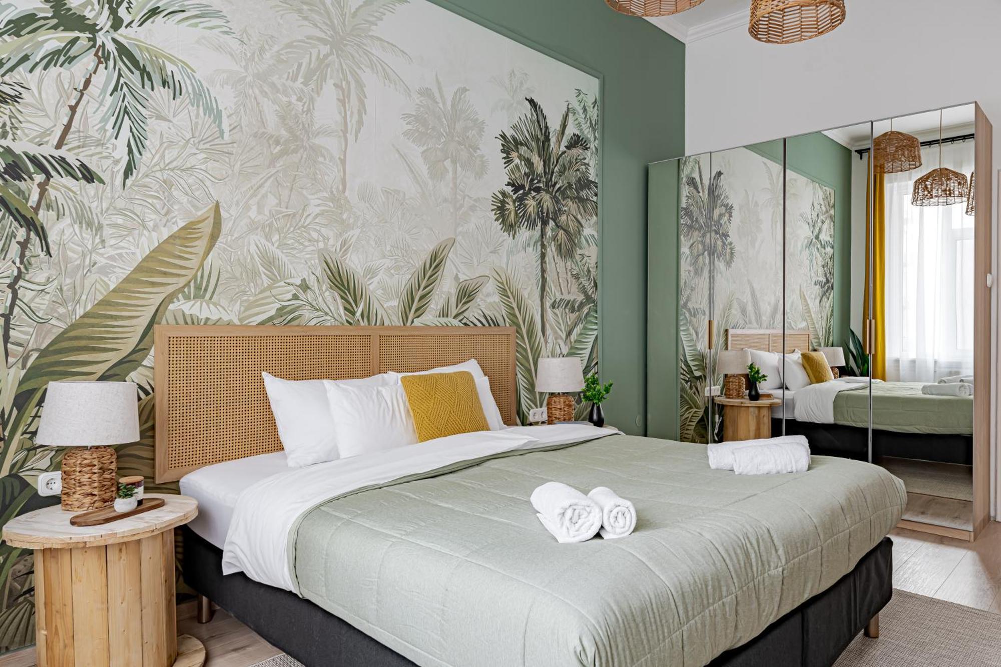 Jungle Aesthetics Downtown Apartman Aircon And Garage Parking Budapesta Exterior foto